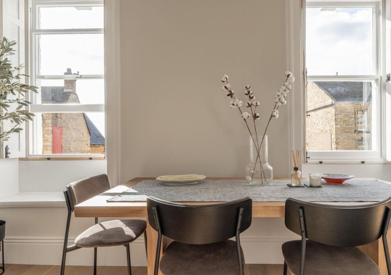 Hitchmans Mews - Stunning 2Bd In Chipping Norton! Διαμέρισμα Εξωτερικό φωτογραφία